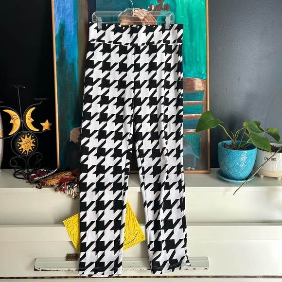 Frank Lyman Design Black and White Houndstooth Skinny Pants 12 - Picture 2 of 16